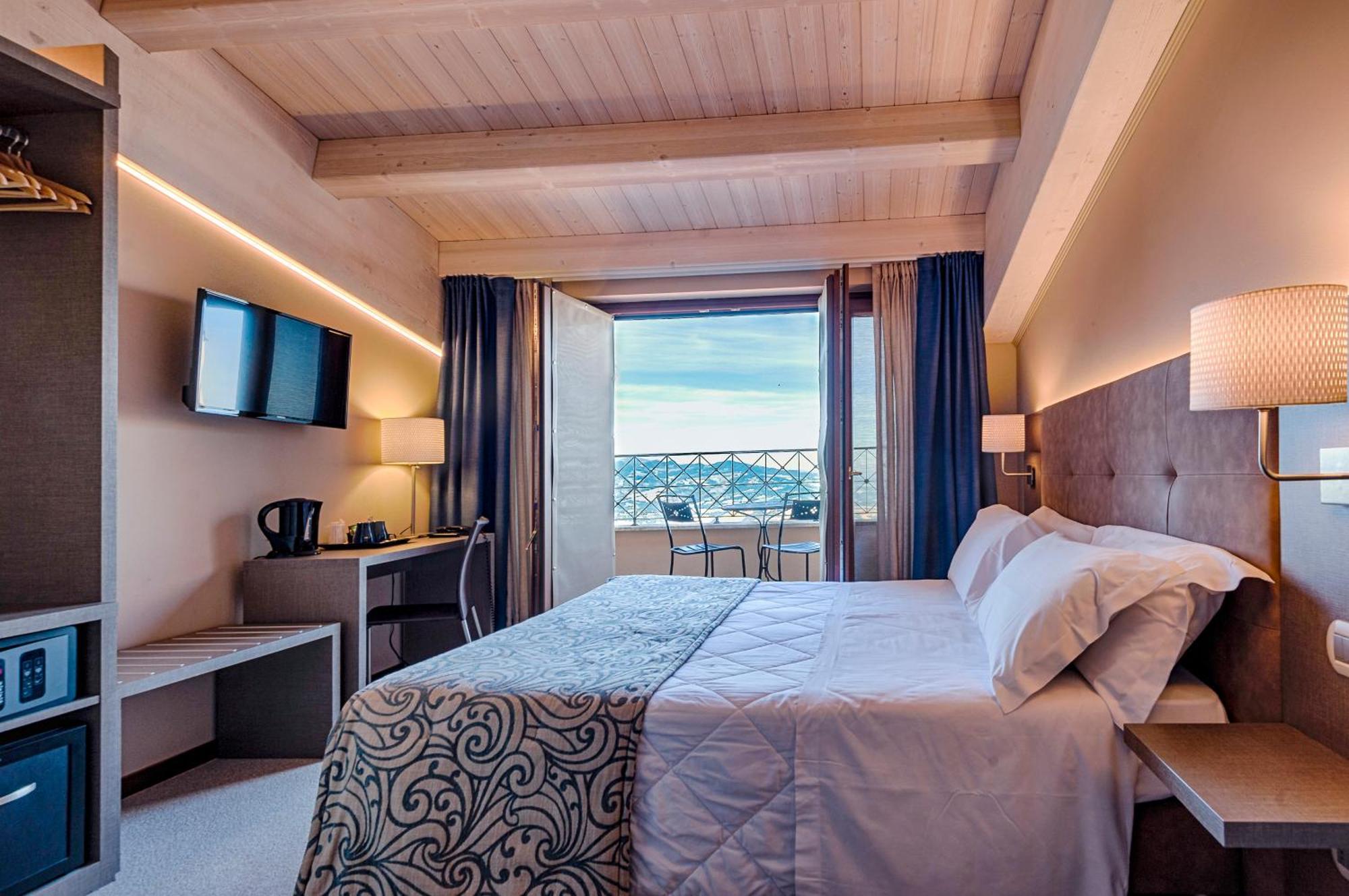 La Grotta Hotel ซานมารีโน ภายนอก รูปภาพ